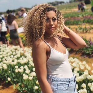 Meet your Posher, Sidney